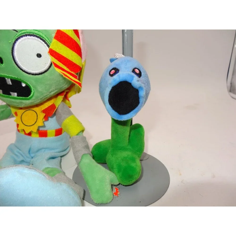 Plants Vs‎ Zombies Mummy Egyptian Ra Plush and Snow Pea Shooter Plush